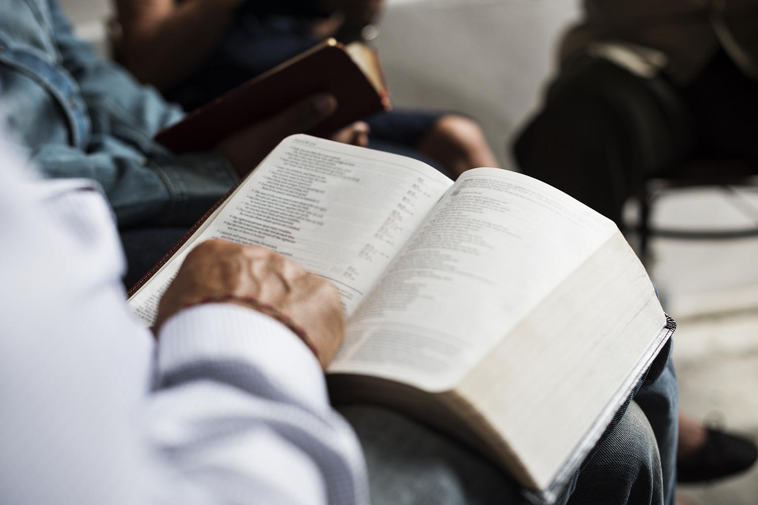 Vamos a leer la Biblia… en la iglesia también